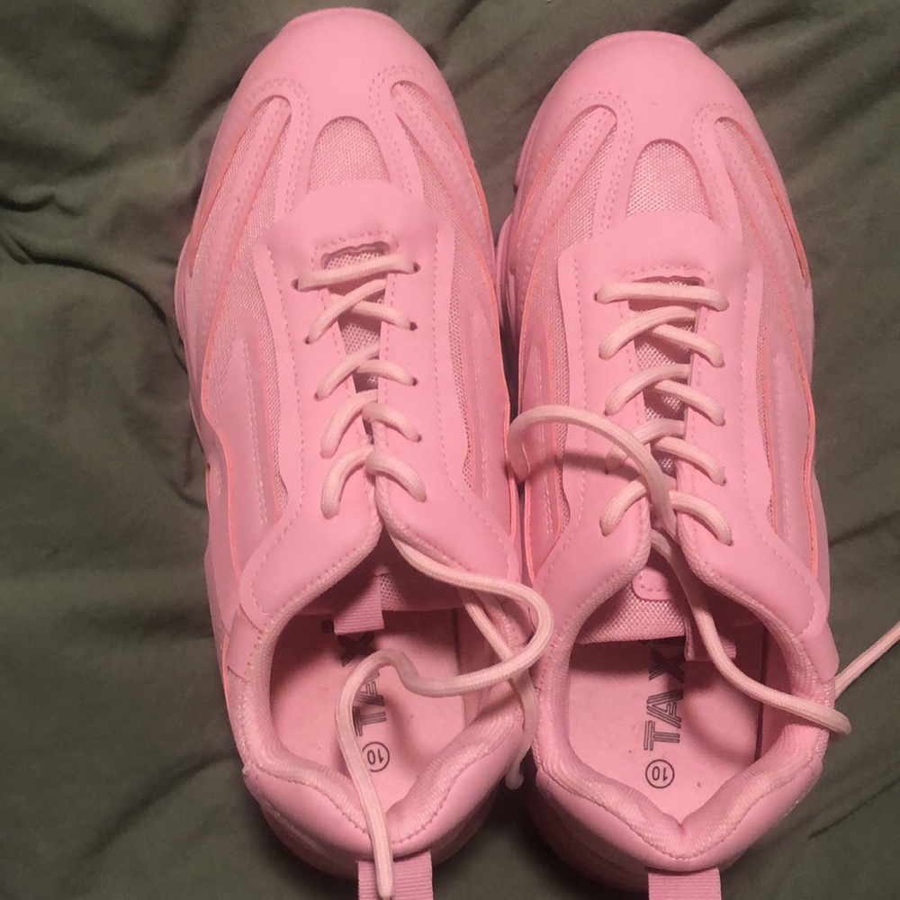 Pink sneakers - Picture 4 of 5